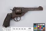 revolver, cartridge, 1980.239, A7080, Photographed by Andrew Hales, digital, 26 Jan 2017, © Auckland Museum CC BY