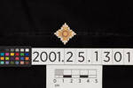 badge, rank, 2001.25.1301, Photographed by Denise Baynham, digital, 22 Nov 2017, © Auckland Museum CC BY