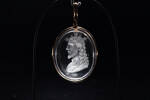cameo, locket 'head of christ', 1932.233, 542, 17985, M315, © Auckland Museum CC BY