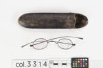 spectacles, case, 1991.236, col.3314, Photographed by Richard Ng, digital, 08 Aug 2018, © Auckland Museum CC BY