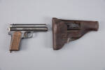 pistol, automatic, 1975.37, W2098, CR 205944, Photographed by Richard NG, digital, 18 Jan 2017, © Auckland Museum CC BY