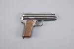 pistol, automatic, 1975.37, W2098, CR 205944, Photographed by Richard NG, digital, 18 Jan 2017, © Auckland Museum CC BY