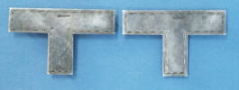 T-shaped medal bars of Pte WS Thompson, 1NZEF, WW1 [2007.13.8] - front view