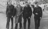 John Kenward Howie, second from left, with fellow servicemen, Oriental Bay, Wellington 1940