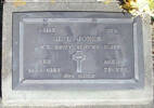 2nd NZEF, 33118 Dvr J L JONES, NZ Army Service Corps, died 13 February 1983 aged 71 years He is buried in the Taruheru Cemetery, Gisborne  Block RSA 34 Plot 131