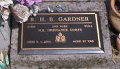 43999, 2nd NZEF W.O.1 R.H.B. GARDNER, NZ Ordinance Corp, died 9.1.2002 aged 87 years. He is buried in the Taruheru Cemetery, Gisborne Block RSA 32 Plot 11