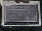 2nd NZEF, 37636 Pte R H SUTTON, NZ Machine Gun Battn, died 19 December 1988 aged 69 years
He is buried in the Taruheru Cemetery, Gisborne
Blk RSA 34 Plot 267