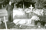 Robert Baker's burial service on 15 June 1953 at Whangarei. - No known copyright restrictions