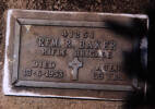 Bronze memorial plaque, Maunu Cemetery - No known copyright restrictions