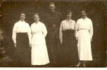 Family group, WW1, James Parsons visiting with relatives (kindly provided by family) - No known copyright restrictions