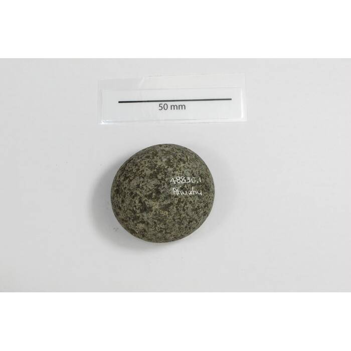 hammer stone; 48830.1