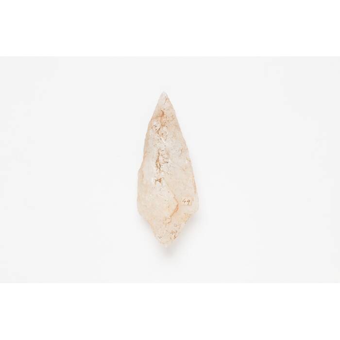 arrowhead, 1930.107, 24753, Photographed by Andrew Hales, digital, 03 Aug 2017, © Auckland Museum CC BY