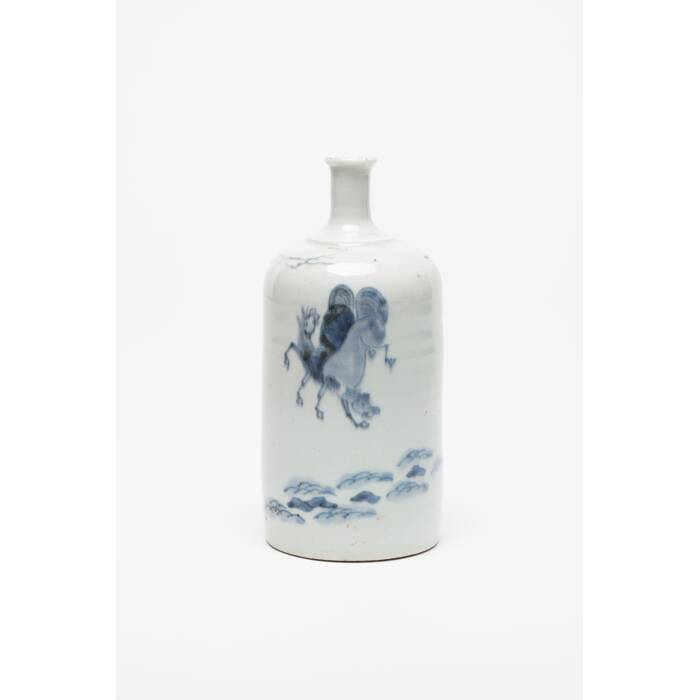 bottle, saki, 1934.316, K268, 20793.26, 4, Photographed by Richard Ng, digital, 13 Feb 2019, © Auckland Museum CC BY
