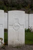 Headstone of Gunner Ernest Allan Barnard (2/2962). Coxyde Military Cemetery, Koksijde, West-Vlaanderen, Belgium. New Zealand War Graves Trust (BEAX6919). CC BY-NC-ND 4.0.