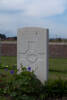 Headstone of Gunner Thomas Gordon Farquharson (10579). Divisional Cemetery, Ieper, West-Vlaanderen, Belgium. New Zealand War Graves Trust (BEAZ1097). CC BY-NC-ND 4.0.