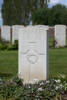 Headstone of Lieutenant Thomas Dallwood Hartley (2/1258A). Divisional Cemetery, Ieper, West-Vlaanderen, Belgium. New Zealand War Graves Trust (BEAZ1124). CC BY-NC-ND 4.0.