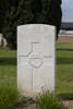 Headstone of Private Leslie Clapham Batten (41469). Nine Elms British Cemetery, Poperinge, West-Vlaanderen, Belgium. New Zealand War Graves Trust (BEDA9543). CC BY-NC-ND 4.0.