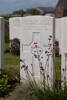 Headstone of Sergeant James Thomas Chalmers Cunningham (9/689). Nine Elms British Cemetery, Poperinge, West-Vlaanderen, Belgium. New Zealand War Graves Trust (BEDA9493). CC BY-NC-ND 4.0.