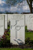 Headstone of Private Ernest Joseph Carter (27668). Wulverghem-Lindenhoek Road Military Cemetery, Heuvelland, West-Vlaanderen, Belgium. New Zealand War Graves Trust (BEEW8524). CC BY-NC-ND 4.0.