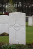 Headstone of Rifleman Henry Flavell (45685). Polygon Wood Cemetery, Zonnebeke, West-Vlaanderen, Belgium. New Zealand War Graves Trust (BEDK6586). CC BY-NC-ND 4.0.