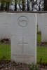 Headstone of Lance Corporal Noel Worthington Farmar (12998). Buttes New British Cemetery, Polygon Wood, Zonnebeke, West-Vlaanderen, Belgium. New Zealand War Graves Trust (BEAR6341). CC BY-NC-ND 4.0.