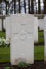 Headstone of Rifleman Frank Tate (46402). Buttes New British Cemetery, Polygon Wood, Zonnebeke, West-Vlaanderen, Belgium. New Zealand War Graves Trust (BEAR6406). CC BY-NC-ND 4.0.