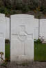Headstone of Gunner Ernest Allan Barnard (2/2962). Coxyde Military Cemetery, Koksijde, West-Vlaanderen, Belgium. New Zealand War Graves Trust (BEAX6920). CC BY-NC-ND 4.0.