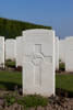 Headstone of Rifleman Donald Macdonald (29693). Lindenhoek Chalet Military Cemetery, Heuvelland, West-Vlaanderen, Belgium. New Zealand War Graves Trust (BECM5876). CC BY-NC-ND 4.0.