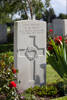 Headstone of Private Charles Martin Dale (23150). St Quentin Cabaret Military Cemetery, Heuvelland, West-Vlaanderen, Belgium. New Zealand War Graves Trust (BEEA2404). CC BY-NC-ND 4.0.