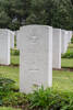Headstone of Sergeant Ivor Morrison Brown (965683). Calais Canadian War Cemetery, Leubringhen, France. New Zealand War Graves Trust (FRDH3827). CC BY-NC-ND 4.0.