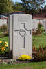 Headstone of Private Eric John Dodgson Fooks (8/2779). Cite Bonjean Military Cemetery, France. New Zealand War Graves Trust (FREB7554). CC BY-NC-ND 4.0.