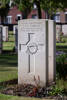 Headstone of Lieutenant Simon James Stuart Coupar (16/260). Cite Bonjean Military Cemetery, France. New Zealand War Graves Trust (FREB7955). CC BY-NC-ND 4.0.