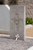 Headstone of Sergeant Douglas Huntly Gordon (413408). Le-Bois-Plage-En-Re Communal Cemetery, France. New Zealand War Graves Trust (FRJO7752). CC BY-NC-ND 4.0.