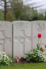 Headstone of Rifleman Percy De Ville (26/759). Bailleul Communal Cemetery Extension (Nord), France. New Zealand War Graves Trust  (FRBG2472). CC BY-NC-ND 4.0.