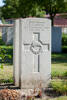 Headstone of Private James George Steele (7/1006). Cite Bonjean Military Cemetery, France. New Zealand War Graves Trust  (FREB7503). CC BY-NC-ND 4.0.