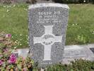 Headstone of Pte Robert POWELL 36670. Andersons Bay RSA Cemetery, Dunedin City Council, Block 4SF, Plot 14. Image kindly provided by Allan Steel CC-BY 4.0.