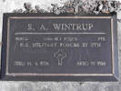 Headstone of Pte Stanley Arthur WINTRUP 634109. Greenpark RSA Cemetery, Dunedin City Council, Block 1A, Plot 202. Image kindly provided by Allan Steel CC-BY 4.0.