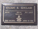 Headstone of Flt Lt Stuart Earle SINCLAIR 426156. Greenpark RSA Cemetery, Dunedin City Council, Block 1A, Plot 381. Image kindly provided by Allan Steel CC-BY 4.0.