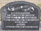 Headstone of Pte Albert Charles William ANDREWS 16898. Andersons Bay General Cemetery, Dunedin City Council, Block 21955. Image kindly provided by Allan Steel CC-BY 4.0.