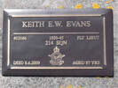 Headstone of Flt Lt Keith Eversleigh Walter EVANS. Greenpark RSA Cemetery, Dunedin City Council, Block 1A, Plot 341. Image kindly provided by Allan Steel, CC-BY-4.0.