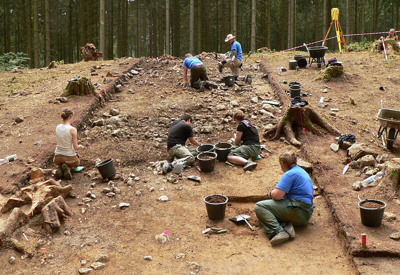 Archaeological puzzles and the importance of prepositions 