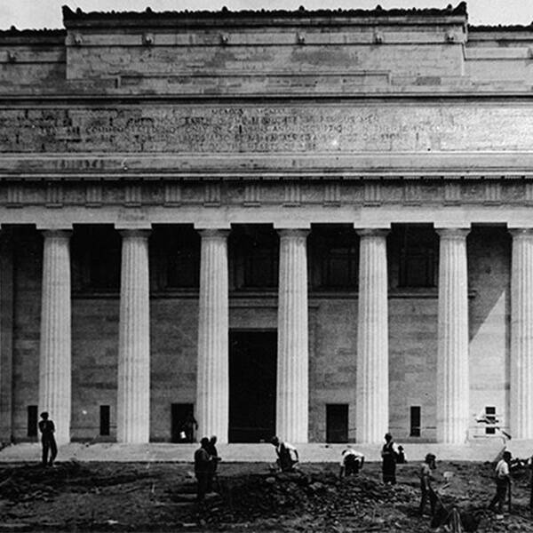 The founding and building of Auckland Museum