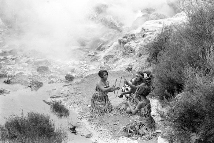 Maori stick games