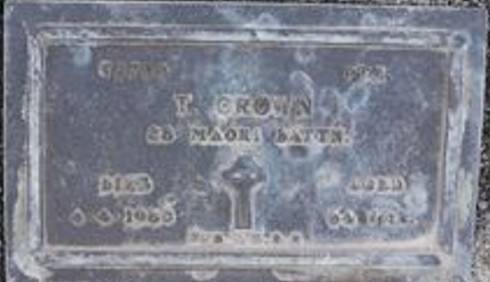 Toi Crown