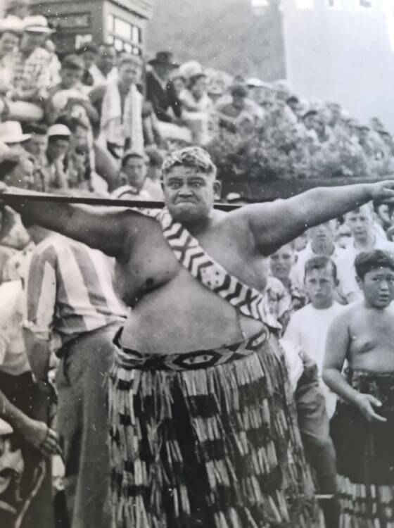 Tiemi Morehu Houra