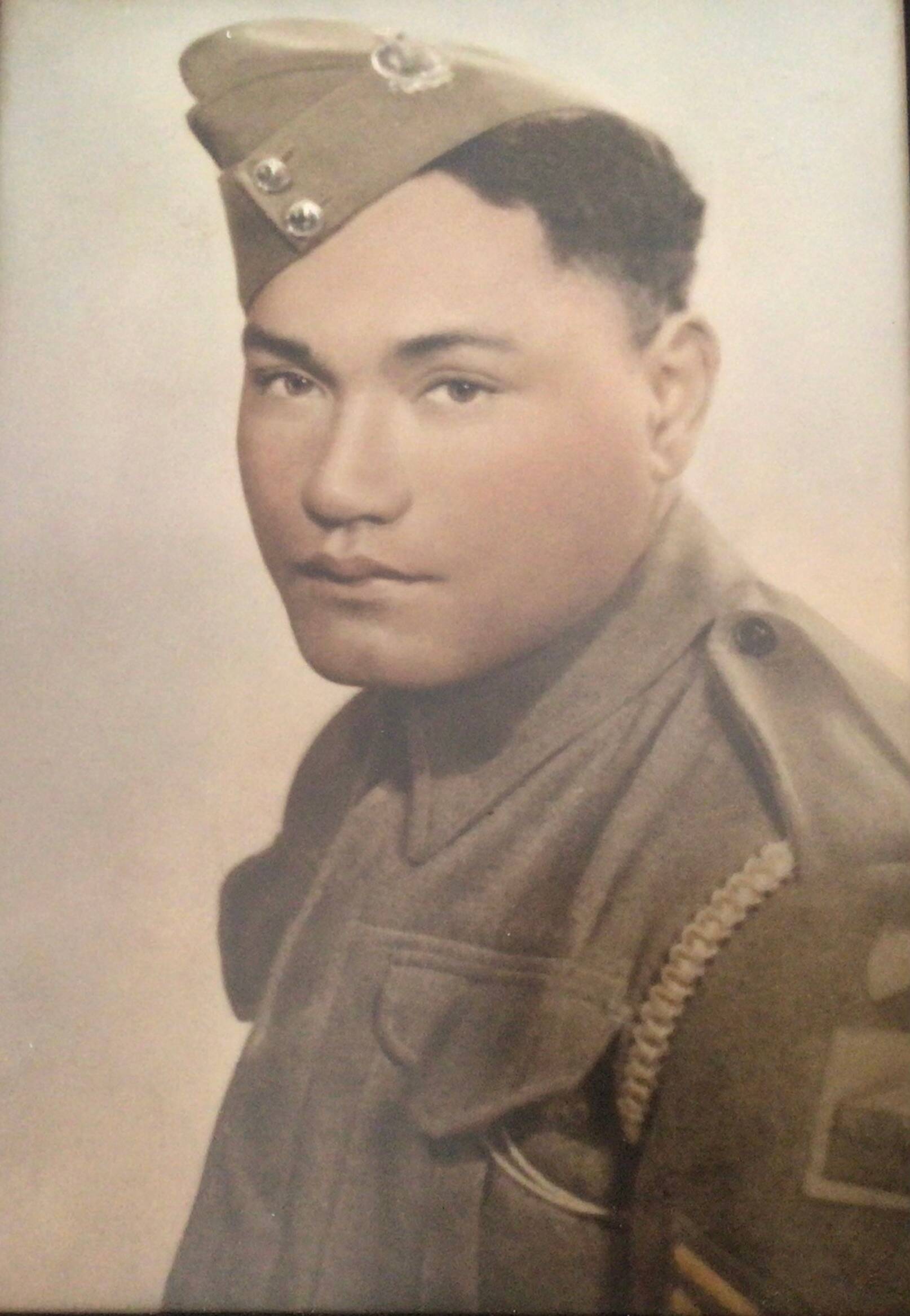 Te Raetea Kahu Paku